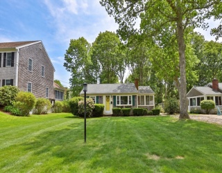 15 Squanto Rd, Yarmouth, Massachusetts, 2 Bedrooms Bedrooms, 4 Rooms Rooms,1 BathroomBathrooms,Residential,For Sale,Squanto Rd,73519549
