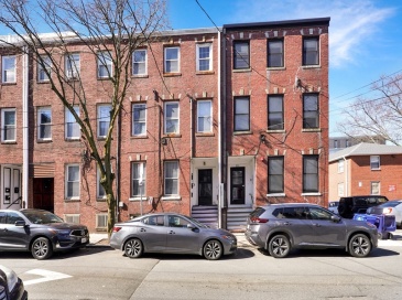 213 W 9th St, Boston, Massachusetts, 5 Bedrooms Bedrooms, 12 Rooms Rooms,4 BathroomsBathrooms,Residential Income,For Sale,W 9th St,73519345