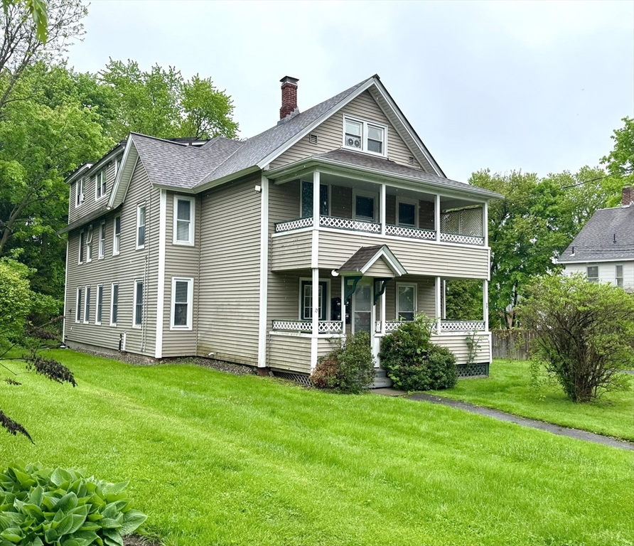 77 Conway St, Greenfield, Massachusetts, 5 Bedrooms Bedrooms, 16 Rooms Rooms,4.5 BathroomsBathrooms,Residential Income,For Sale,Conway St,73519585