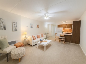 200 Swanton St, Winchester, Massachusetts, 1 Bedroom Bedrooms, 4 Rooms Rooms,1 BathroomBathrooms,Residential,For Sale,Swanton St,73450853