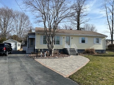 17 Diane St, Acushnet, Massachusetts, 3 Bedrooms Bedrooms, 5 Rooms Rooms,1.5 BathroomsBathrooms,Residential,For Sale,Diane St,73491598