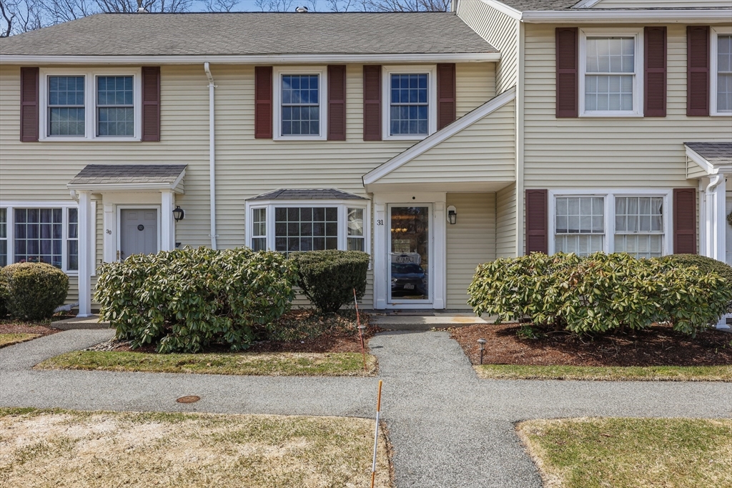 13 Pullard Road, Grafton, Massachusetts, 2 Bedrooms Bedrooms, 5 Rooms Rooms,2.5 BathroomsBathrooms,Residential,For Sale,Pullard Road,73491320