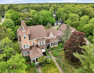 141 Division St, Harwich, Massachusetts, 11 Bedrooms Bedrooms, 14 Rooms Rooms,8 BathroomsBathrooms,Residential,For Sale,Division St,73517615
