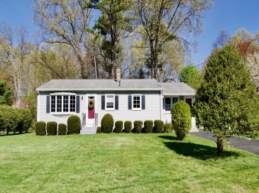 63 Marshall St, East Longmeadow, Massachusetts, 3 Bedrooms Bedrooms, 6 Rooms Rooms,1 BathroomBathrooms,Residential,For Sale,Marshall St,73509634 63 Marshall St, East Longmeadow, Massachusetts, 3 Bedrooms Bedrooms, 6 Rooms Rooms,1 BathroomBathrooms,Residential,For Sale,Marshall St,73509634