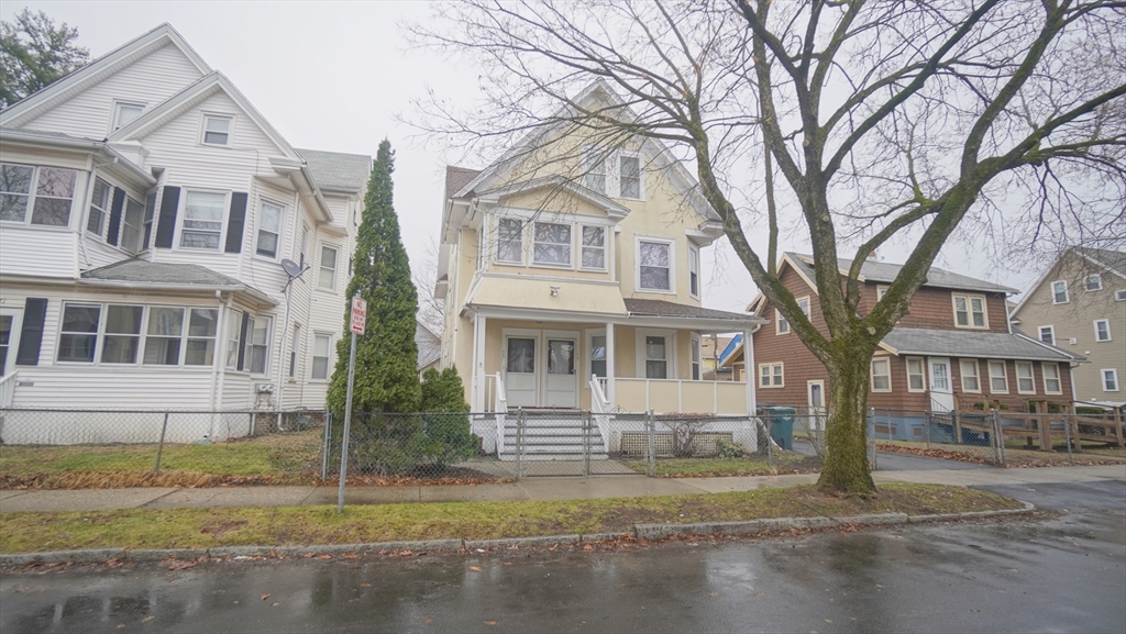 75-77 Sycamore St, Springfield, Massachusetts, 7 Bedrooms Bedrooms, 14 Rooms Rooms,3 BathroomsBathrooms,Residential Income,For Sale,Sycamore St,73487946