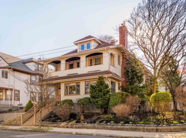 34 Quincy, Medford, Massachusetts, 3 Bedrooms Bedrooms, 6 Rooms Rooms,1.5 BathroomsBathrooms,Residential,For Sale,Quincy,73501296 34 Quincy, Medford, Massachusetts, 3 Bedrooms Bedrooms, 6 Rooms Rooms,1.5 BathroomsBathrooms,Residential,For Sale,Quincy,73501296