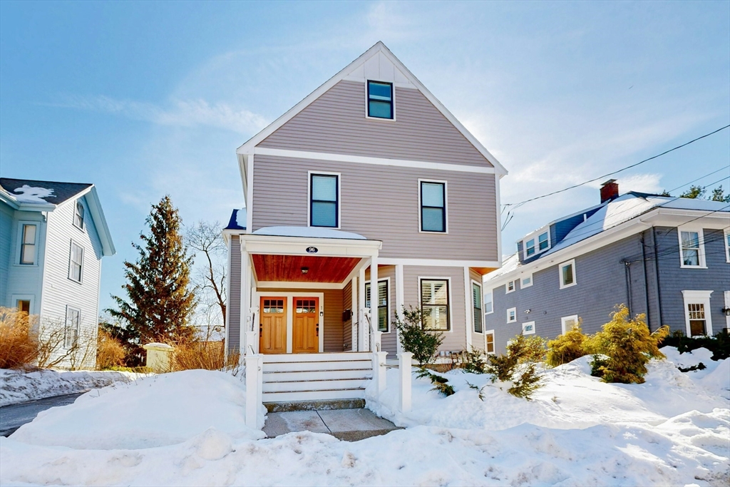 96 Floral Street, Newton, Massachusetts, 4 Bedrooms Bedrooms, 7 Rooms Rooms,3 BathroomsBathrooms,Residential,For Sale,Floral Street,73478004