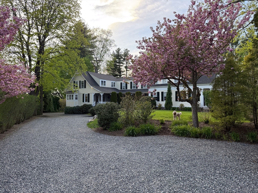 2 Old Sudbury Road, Wayland, Massachusetts, 5 Bedrooms Bedrooms, 12 Rooms Rooms,3.5 BathroomsBathrooms,Residential,For Sale,Old Sudbury Road,73480208