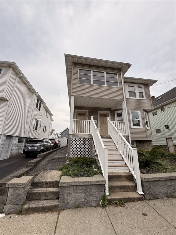 35-37 Springdale St, Malden, Massachusetts, 2 Bedrooms Bedrooms, 6 Rooms Rooms,1 BathroomBathrooms,Residential Lease,For Rent,Springdale St,73519780