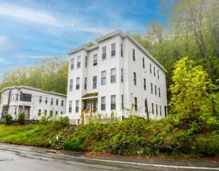 76 Leighton Street, Fitchburg, Massachusetts, 12 Bedrooms Bedrooms, 24 Rooms Rooms,6 BathroomsBathrooms,Residential Income,For Sale,Leighton Street,73519948