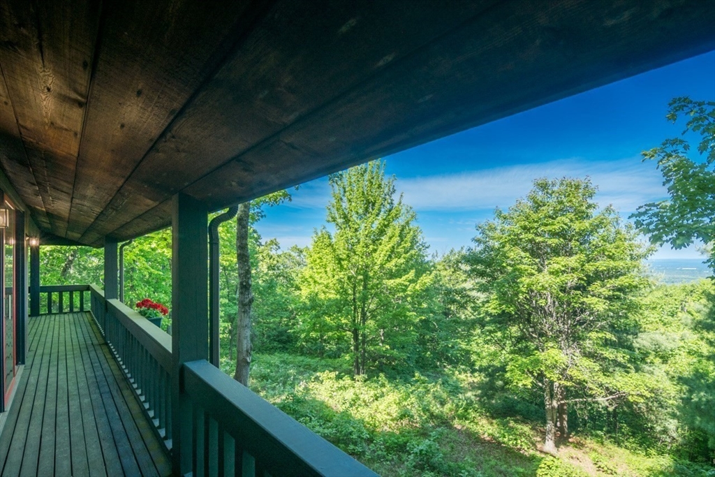 10 Cadwell Dr, Wilbraham, Massachusetts, 3 Bedrooms Bedrooms, 7 Rooms Rooms,2 BathroomsBathrooms,Residential,For Sale,Cadwell Dr,73519660