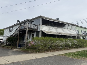 7 I St, Montague, Massachusetts, 4 Bedrooms Bedrooms, 10 Rooms Rooms,2 BathroomsBathrooms,Residential Income,For Sale,I St,73519253