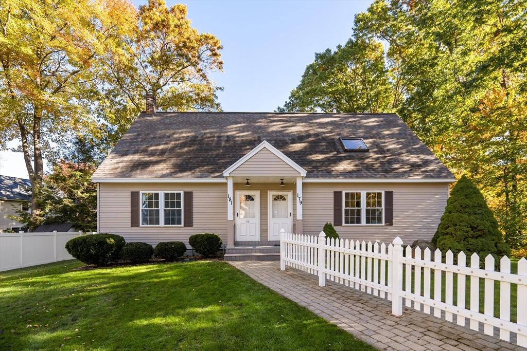 181 Pilgrim Rd, Haverhill, Massachusetts, 3 Bedrooms Bedrooms, 5 Rooms Rooms,2 BathroomsBathrooms,Residential Lease,For Rent,Pilgrim Rd,73519819