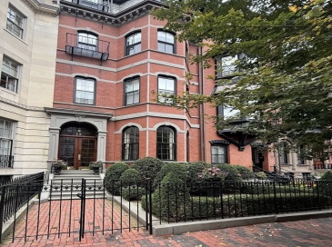 12 Marlborough St, Boston, Massachusetts, 2 Bedrooms Bedrooms, 6 Rooms Rooms,2.5 BathroomsBathrooms,Residential,For Sale,Marlborough St,73513547