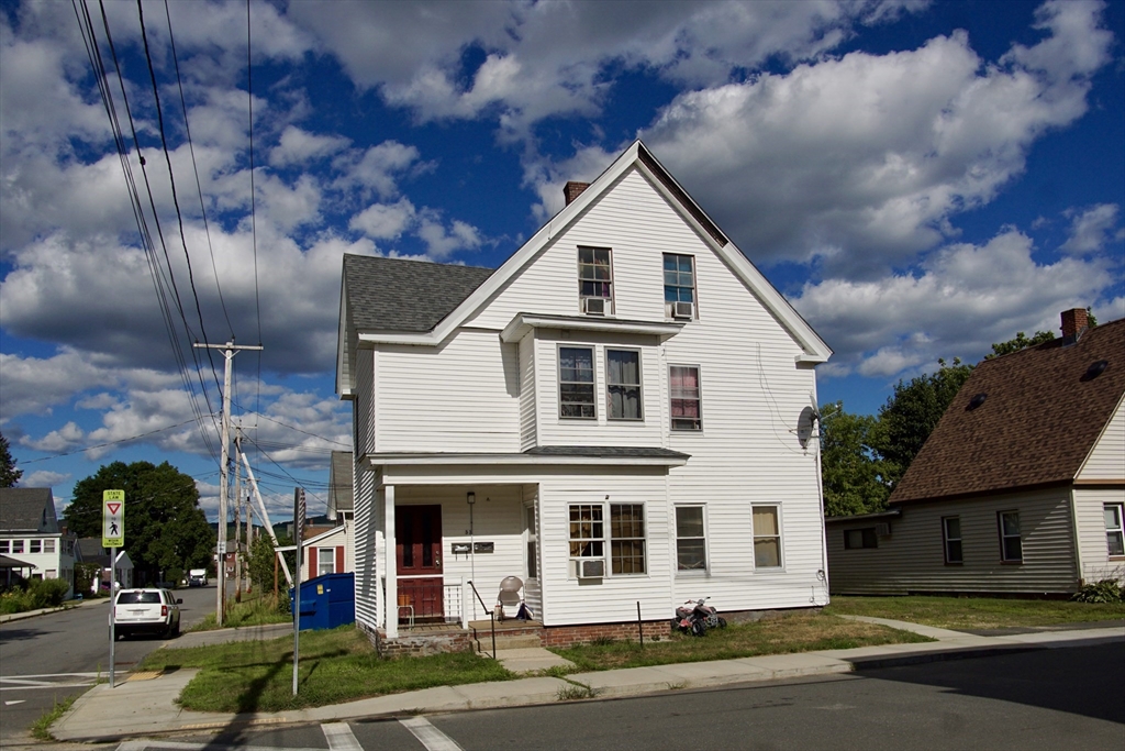 53 Union St., Athol, Massachusetts, 5 Bedrooms Bedrooms, 13 Rooms Rooms,4 BathroomsBathrooms,Residential Income,For Sale,Union St.,73519708