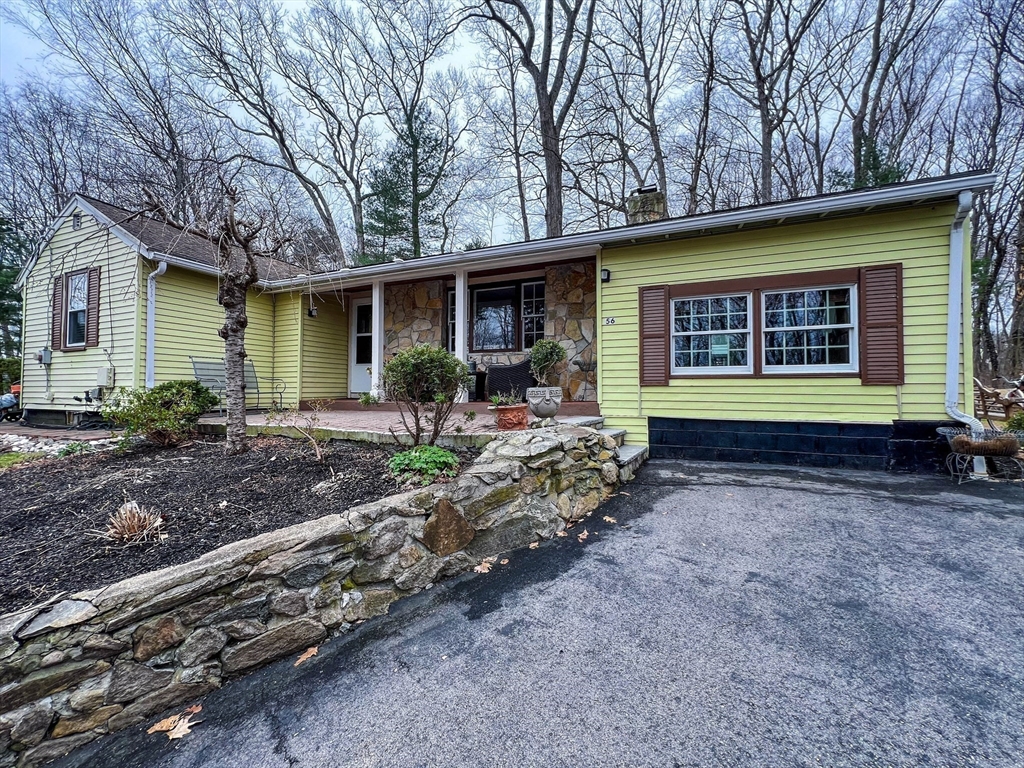 56 Rockridge Rd, Framingham, Massachusetts, 3 Bedrooms Bedrooms, 7 Rooms Rooms,2 BathroomsBathrooms,Residential Lease,For Rent,Rockridge Rd,73520076