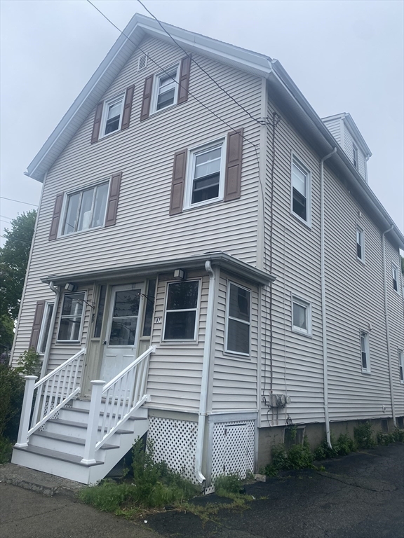 87 Spring Street, Medford, Massachusetts, 6 Bedrooms Bedrooms, 9 Rooms Rooms,2 BathroomsBathrooms,Residential Lease,For Rent,Spring Street,73520175