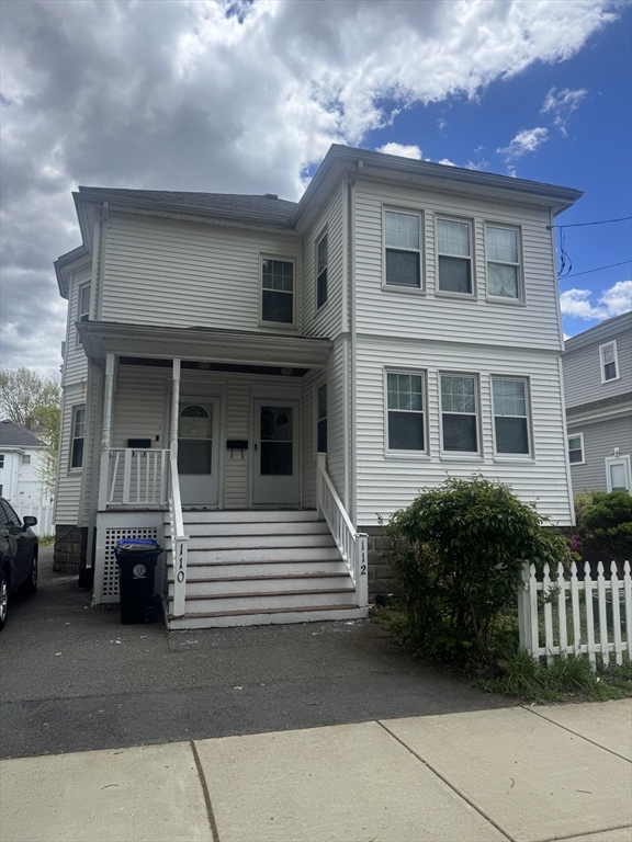112 Lawrence St, Malden, Massachusetts, 3 Bedrooms Bedrooms, 6 Rooms Rooms,1 BathroomBathrooms,Residential Lease,For Rent,Lawrence St,73520229