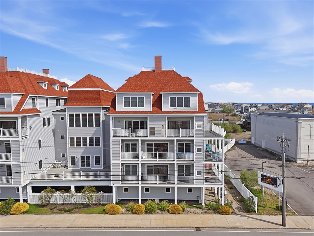 233 Beach Rd, Salisbury, Massachusetts, 2 Bedrooms Bedrooms, 4 Rooms Rooms,2.5 BathroomsBathrooms,Residential,For Sale,Beach Rd,73520054