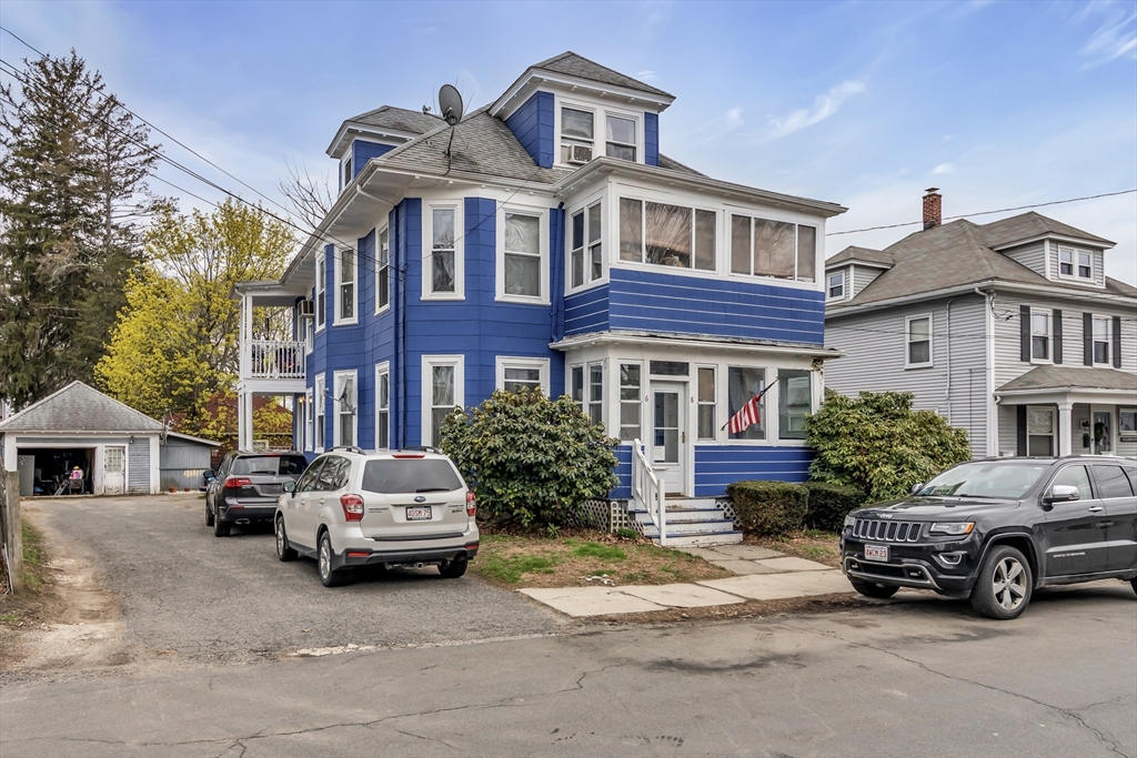 6-8 Blossom Street, Haverhill, Massachusetts, 7 Bedrooms Bedrooms, 13 Rooms Rooms,3 BathroomsBathrooms,Residential Income,For Sale,Blossom Street,73506576