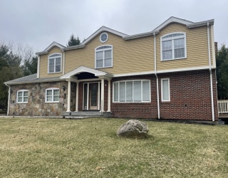 243 Weatherbee Dr, Westwood, Massachusetts, 5 Bedrooms Bedrooms, 12 Rooms Rooms,4 BathroomsBathrooms,Residential,For Sale,Weatherbee Dr,73520257