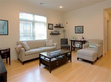 9 Gardner St, Boston, Massachusetts, 2 Bedrooms Bedrooms, 3 Rooms Rooms,1 BathroomBathrooms,Residential Lease,For Rent,Gardner St,73520264