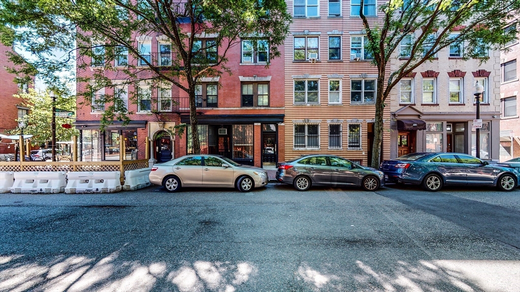 476 Shawmut Ave, Boston, Massachusetts, 1 Room Rooms,1 BathroomBathrooms,Residential Lease,For Rent,Shawmut Ave,73520265