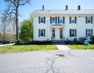 11 Sampson St., Grafton, Massachusetts, 2 Bedrooms Bedrooms, 5 Rooms Rooms,1 BathroomBathrooms,Residential,For Sale,Sampson St.,73520284