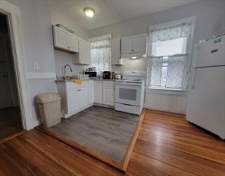 139 Franklin Street, Lynn, Massachusetts, 2 Bedrooms Bedrooms, 4 Rooms Rooms,1 BathroomBathrooms,Residential Lease,For Rent,Franklin Street,73520307