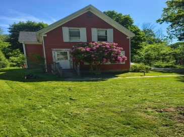 41 Linwood St, Haverhill, Massachusetts, 2 Bedrooms Bedrooms, 7 Rooms Rooms,1.5 BathroomsBathrooms,Residential,For Sale,Linwood St,73520317 41 Linwood St, Haverhill, Massachusetts, 2 Bedrooms Bedrooms, 7 Rooms Rooms,1.5 BathroomsBathrooms,Residential,For Sale,Linwood St,73520317