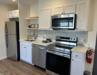 64 Salem Street, Medford, Massachusetts, 1 Bedroom Bedrooms, 3 Rooms Rooms,1 BathroomBathrooms,Residential Lease,For Rent,Salem Street,73520349