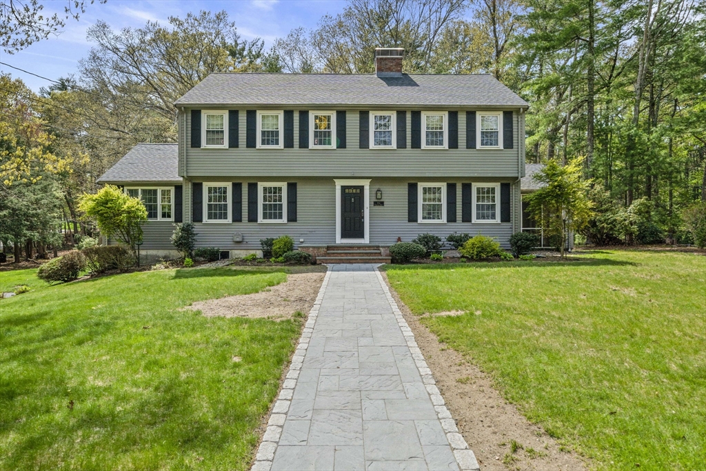 112 Flint Locke Dr, Duxbury, Massachusetts, 4 Bedrooms Bedrooms, 8 Rooms Rooms,2.5 BathroomsBathrooms,Residential Lease,For Rent,Flint Locke Dr,73520354