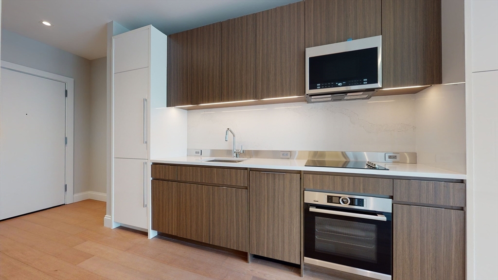 100 Shawmut Ave, Boston, Massachusetts, 2 Rooms Rooms,1 BathroomBathrooms,Residential Lease,For Rent,Shawmut Ave,73520360
