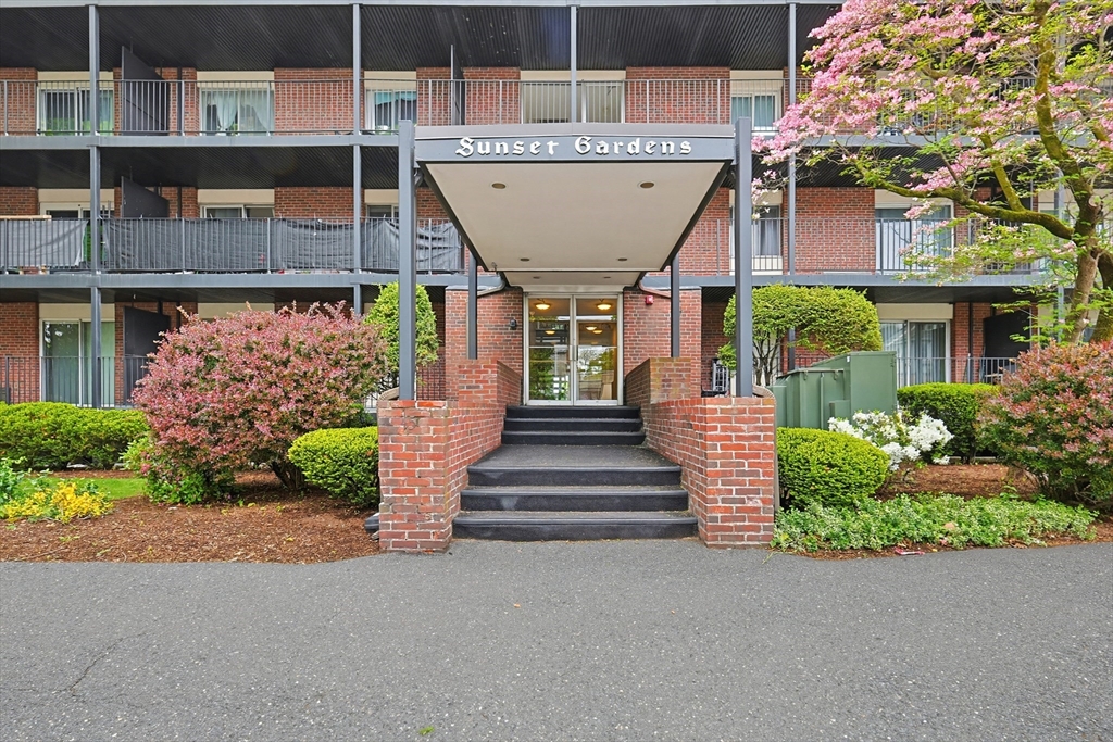 45 Oval Rd, Quincy, Massachusetts, 1 Bedroom Bedrooms, 3 Rooms Rooms,1 BathroomBathrooms,Residential,For Sale,Oval Rd,73520334