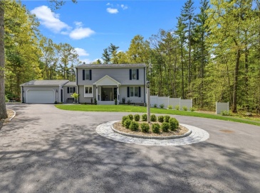 61 Montgomery, Lakeville, Massachusetts, 3 Bedrooms Bedrooms, 8 Rooms Rooms,2.5 BathroomsBathrooms,Residential,For Sale,Montgomery,73520403