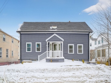 131 Adams St, Lynn, Massachusetts, 3 Bedrooms Bedrooms, 6 Rooms Rooms,2 BathroomsBathrooms,Residential,For Sale,Adams St,73482837