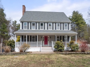 165 Wampum St, Plainville, Massachusetts, 4 Bedrooms Bedrooms, 8 Rooms Rooms,2.5 BathroomsBathrooms,Residential,For Sale,Wampum St,73492484