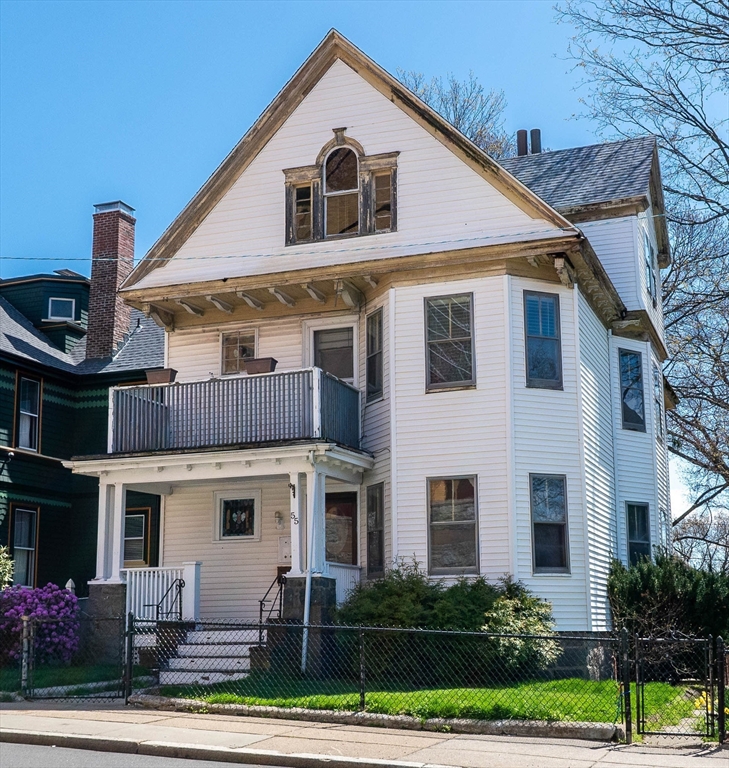 55 Brown Ave, Boston, Massachusetts, 6 Bedrooms Bedrooms, 14 Rooms Rooms,3 BathroomsBathrooms,Residential Income,For Sale,Brown Ave,73507890