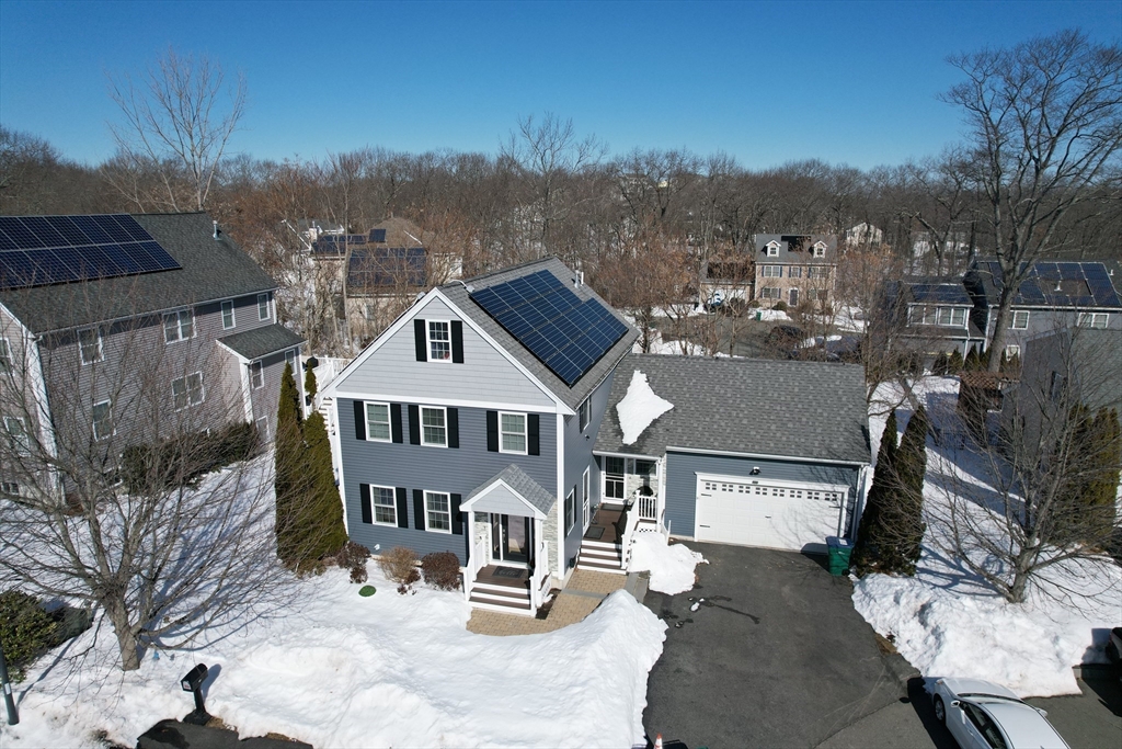16 Ferris Rd, Lynn, Massachusetts, 3 Bedrooms Bedrooms, 6 Rooms Rooms,3.5 BathroomsBathrooms,Residential,For Sale,Ferris Rd,73483467