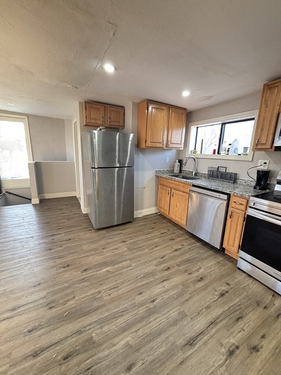 713 Metropolitan Ave, Boston, Massachusetts, 2 Bedrooms Bedrooms, 5 Rooms Rooms,1 BathroomBathrooms,Residential Lease,For Rent,Metropolitan Ave,73520488