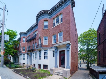 39 Strathmore Rd, Boston, Massachusetts, 5 Bedrooms Bedrooms, 7 Rooms Rooms,2 BathroomsBathrooms,Residential Lease,For Rent,Strathmore Rd,73520503