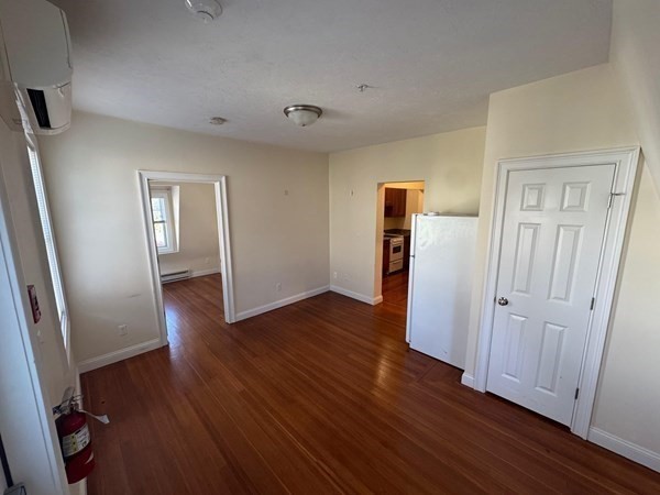 293 Broadway, Methuen, Massachusetts, 1 Bedroom Bedrooms, 3 Rooms Rooms,1 BathroomBathrooms,Residential Lease,For Rent,Broadway,73520605