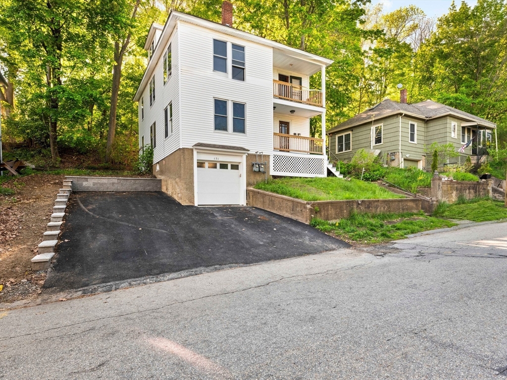 171 Sherman Street, Gardner, Massachusetts, 4 Bedrooms Bedrooms, 10 Rooms Rooms,2 BathroomsBathrooms,Residential Income,For Sale,Sherman Street,73520535