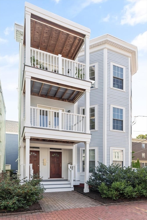 80 Allston Street, Cambridge, Massachusetts, 2 Bedrooms Bedrooms, 4 Rooms Rooms,1.5 BathroomsBathrooms,Residential Lease,For Rent,Allston Street,73520527