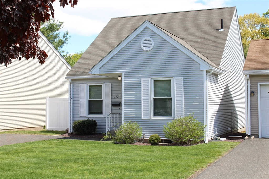 117 Alvord Pl, South Hadley, Massachusetts, 2 Bedrooms Bedrooms, 4 Rooms Rooms,1 BathroomBathrooms,Residential,For Sale,Alvord Pl,73520553
