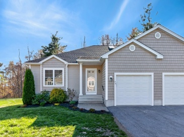 36 Village Rd, Paxton, Massachusetts, 2 Bedrooms Bedrooms, 6 Rooms Rooms,2 BathroomsBathrooms,Residential,For Sale,Village Rd,73508525