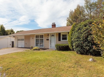 38 Mcdevitt Rd, Randolph, Massachusetts, 3 Bedrooms Bedrooms, 5 Rooms Rooms,1 BathroomBathrooms,Residential,For Sale,Mcdevitt Rd,73497284