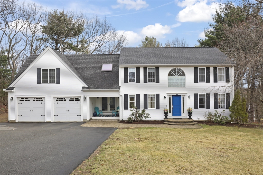 35 Padden Rd, Franklin, Massachusetts, 4 Bedrooms Bedrooms, 10 Rooms Rooms,2.5 BathroomsBathrooms,Residential,For Sale,Padden Rd,73493039