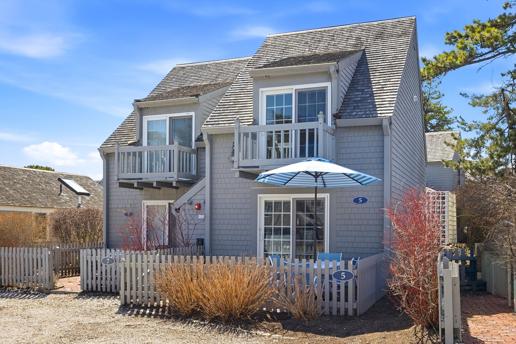 5 Hydrangea, Mashpee, Massachusetts, 2 Bedrooms Bedrooms, 4 Rooms Rooms,1.5 BathroomsBathrooms,Residential,For Sale,Hydrangea,73494434