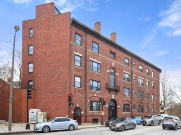 754 Centre Street, Boston, Massachusetts, 2 Bedrooms Bedrooms, 4 Rooms Rooms,1 BathroomBathrooms,Residential,For Sale,Centre Street,73494353